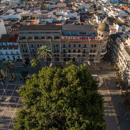 Conjunto De Apartamentos Antiguo Palacio Hotel Paris Huelva Kültér fotó