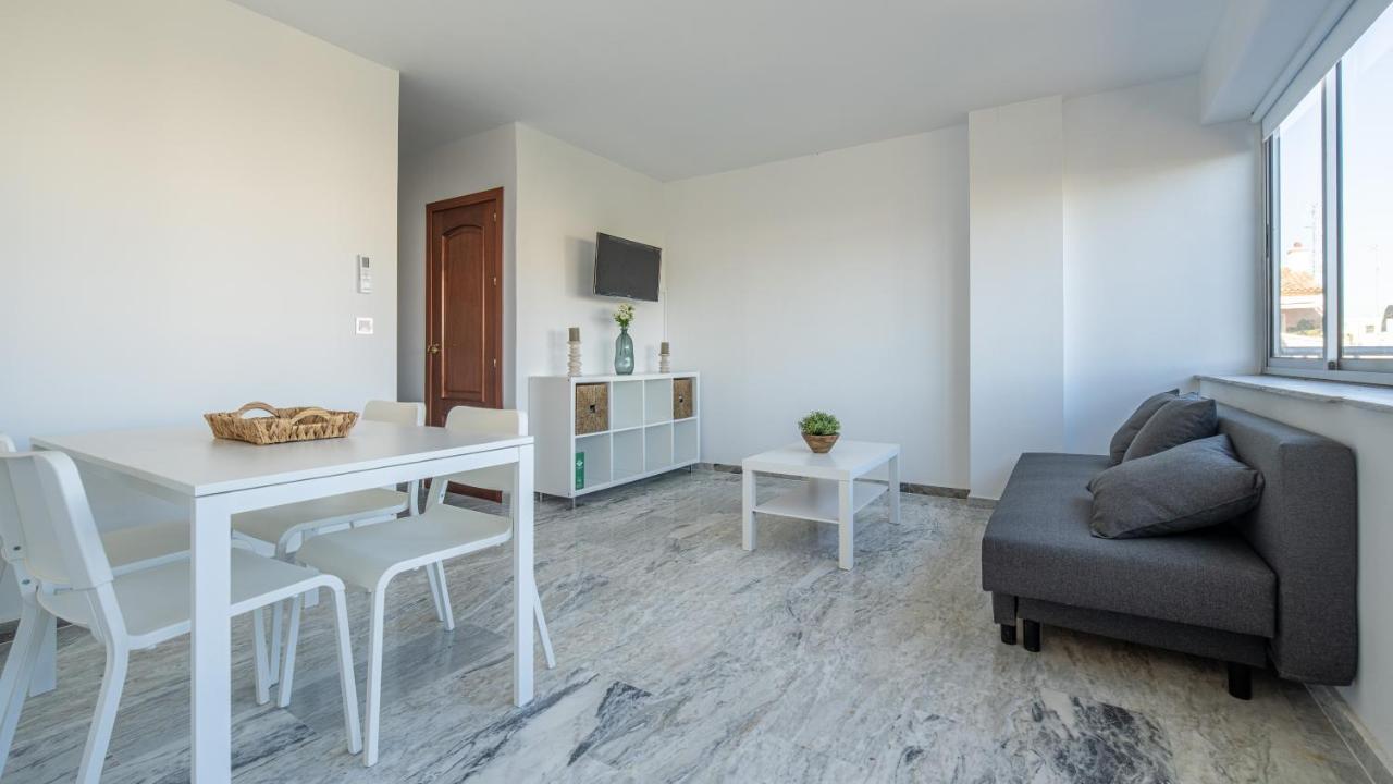Conjunto De Apartamentos Antiguo Palacio Hotel Paris Huelva Kültér fotó