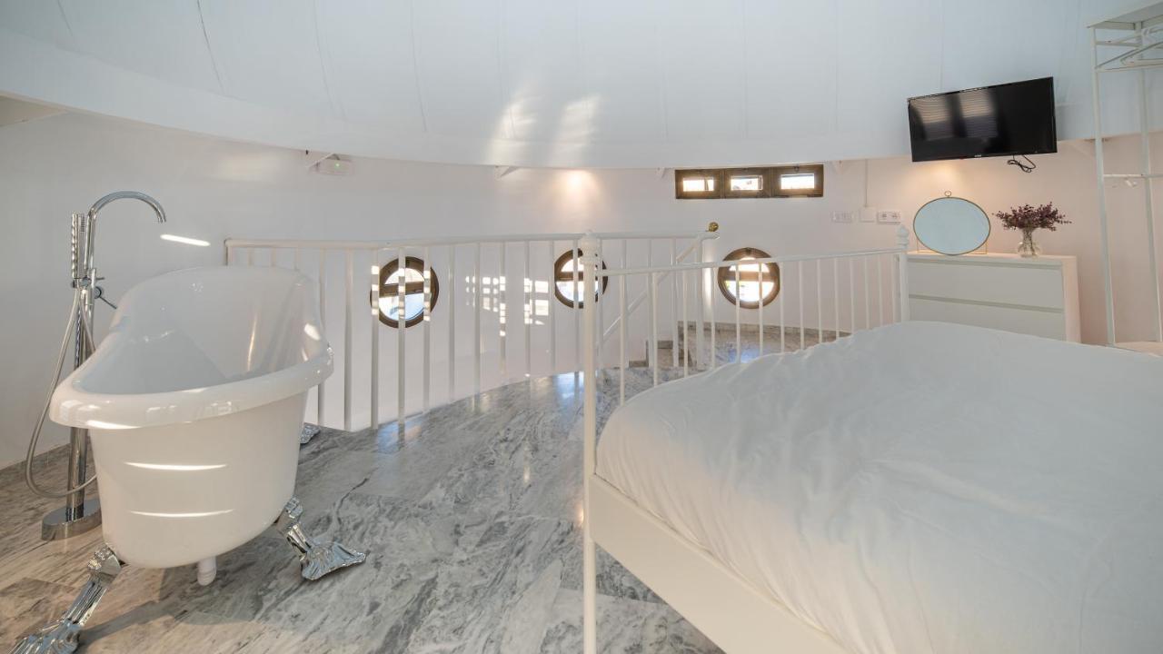Conjunto De Apartamentos Antiguo Palacio Hotel Paris Huelva Kültér fotó