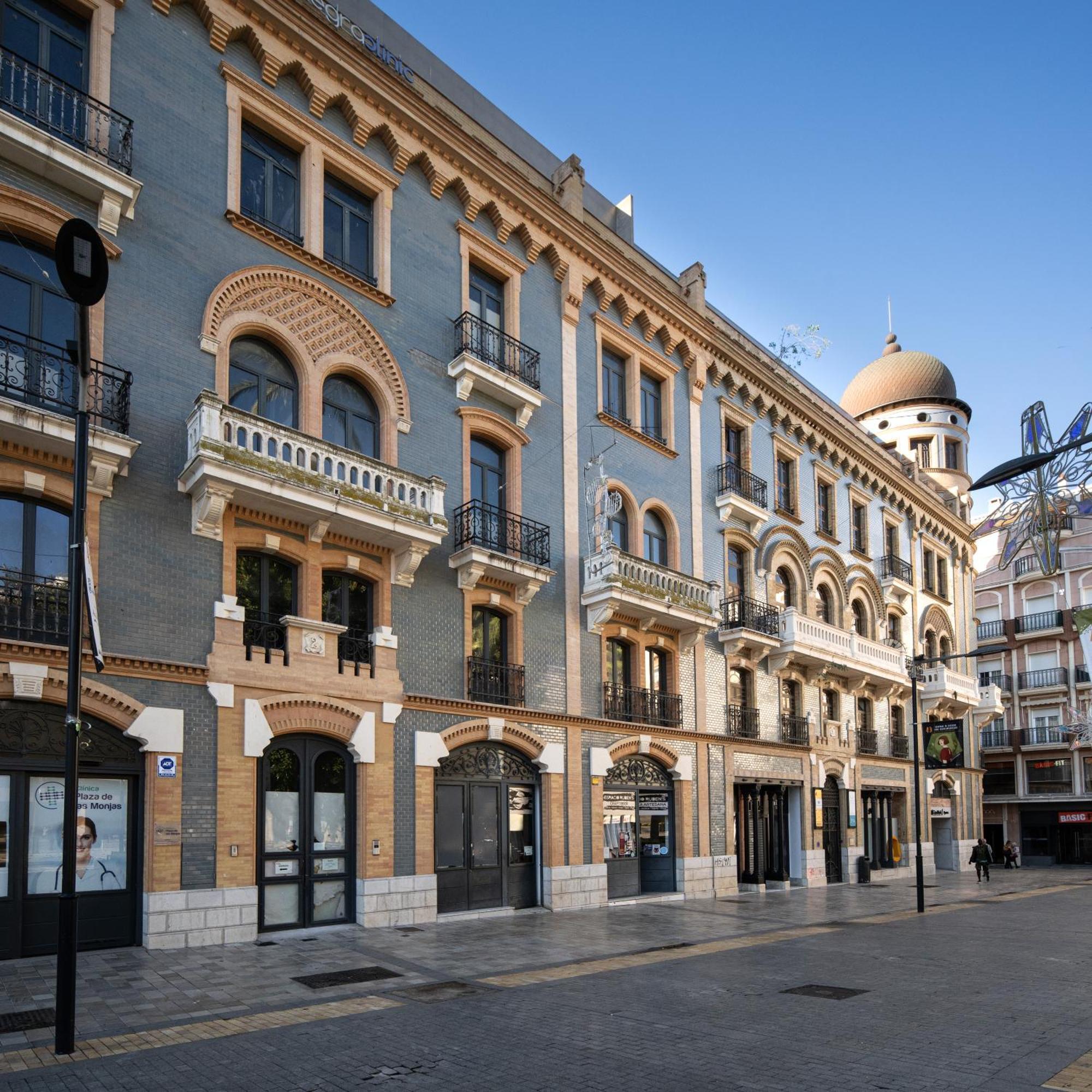 Conjunto De Apartamentos Antiguo Palacio Hotel Paris Huelva Kültér fotó