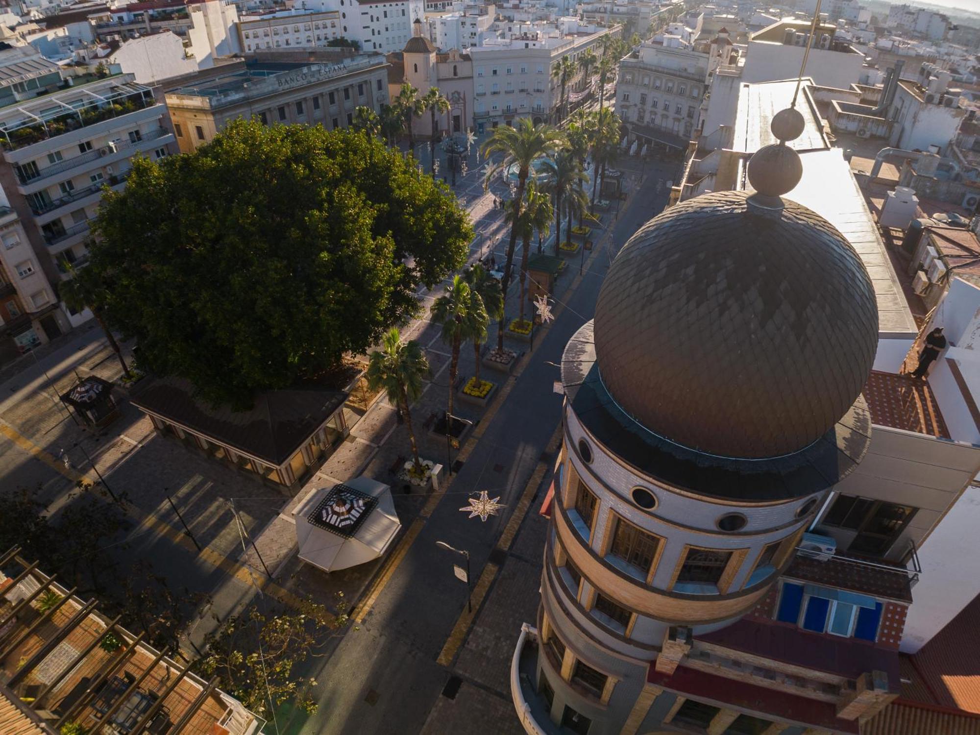 Conjunto De Apartamentos Antiguo Palacio Hotel Paris Huelva Kültér fotó